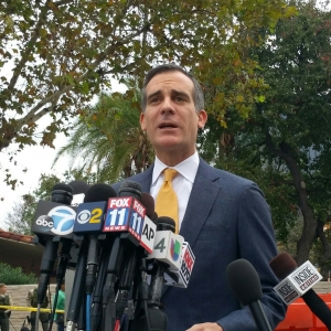 LA Mayor Urges Public Calm During Terror Threat to Metro Station
