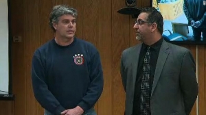 Dad who lunged at Nassar apologizes to judge