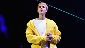 Justin Bieber asks fans for prayers and reveals he’s been ‘struggling’