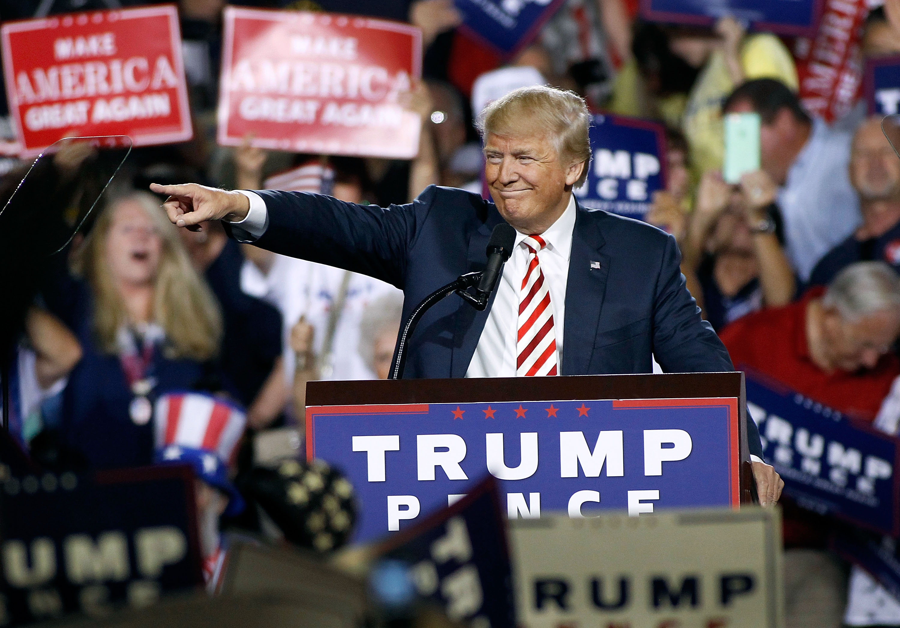 PRESCOTT VALLEY, AZ - OCTOBER 04: Republican presidential nominee Donald Trump points out to the crowd of supporters as he arrives at a campaign rally on October 4, 2016 in Prescott Valley, Arizona. (Photo by Ralph Freso/Getty Images)